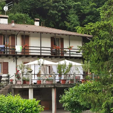 Apartment Delle Rose Casasco Intelvi